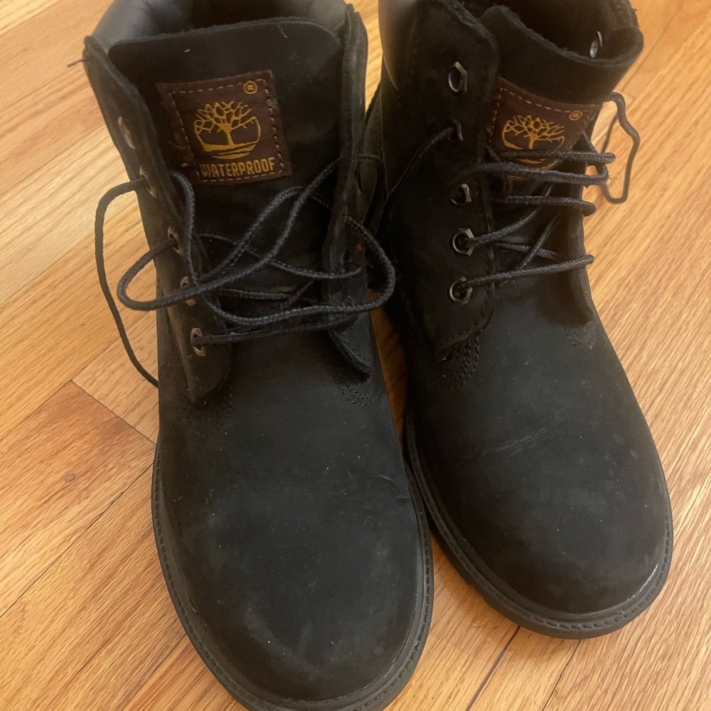 Kids timberland size 3